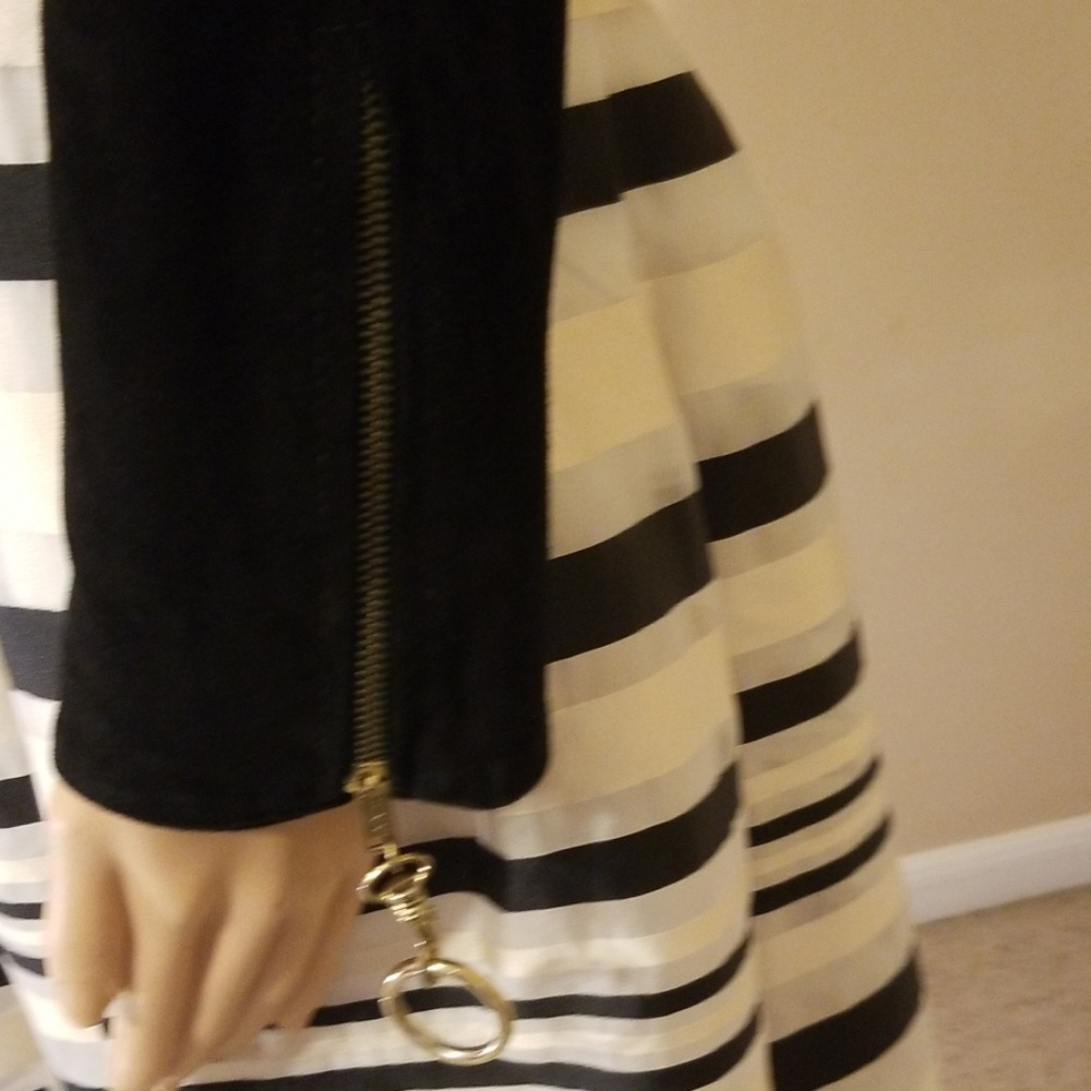 Swead Jacket - Picture 2 of 8